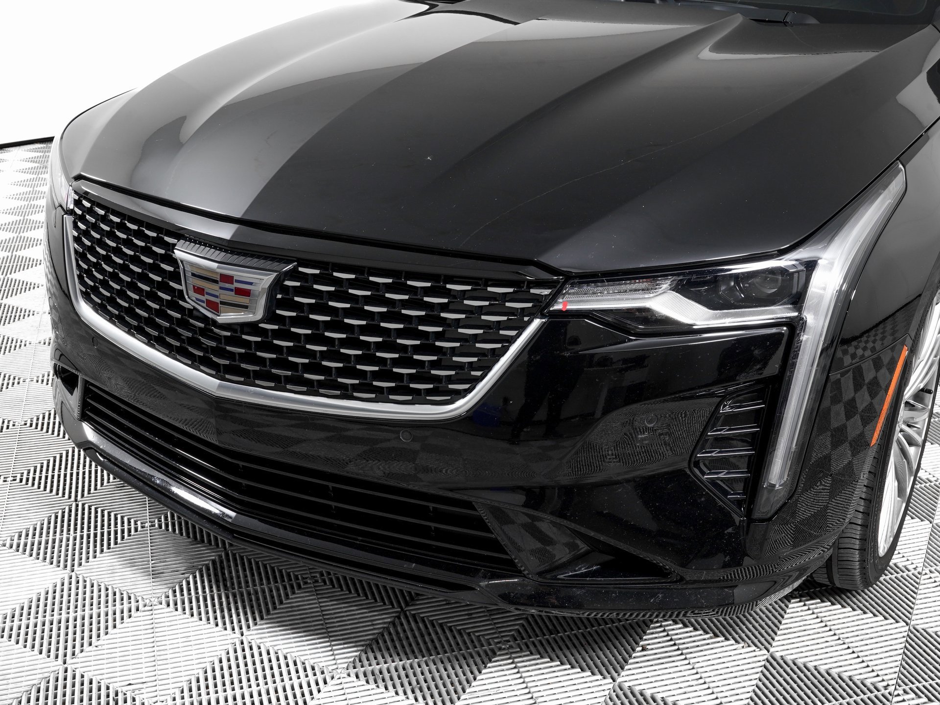 Used 2025 Cadillac CT4 Premium Luxury image 28