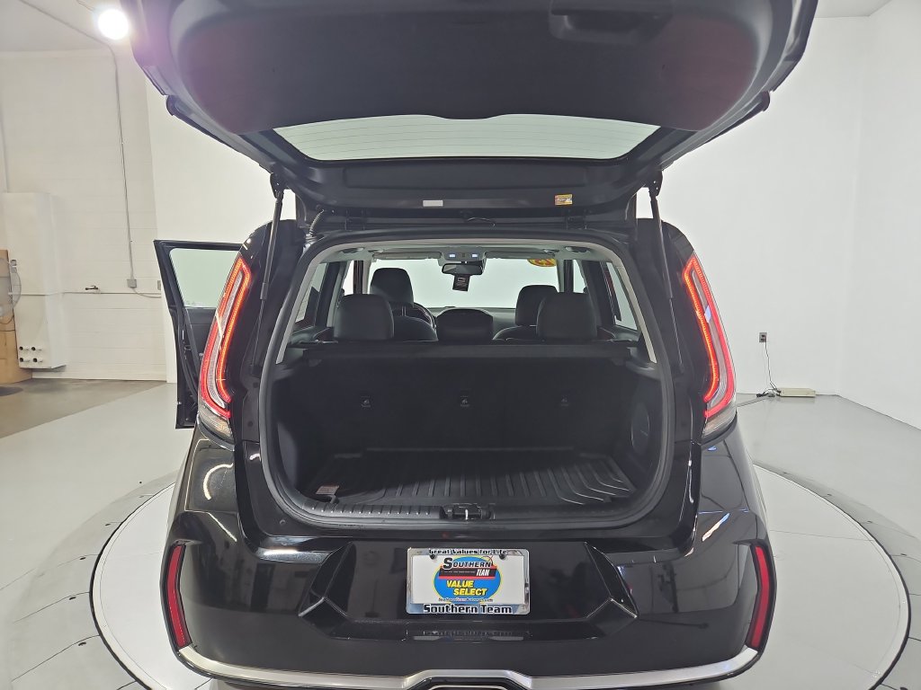 Used 2023 Kia Soul GT-Line w/ GT-Line Technology Package FWD image 24