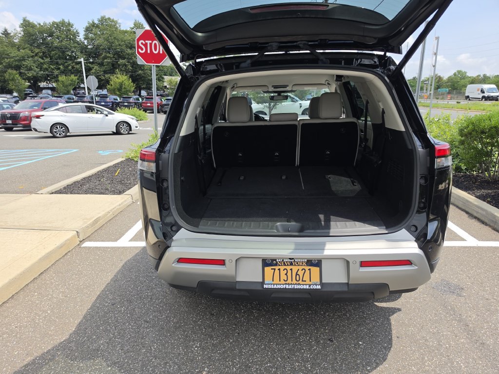 Certified 2023 Nissan Pathfinder SL AWD/4WD image 33