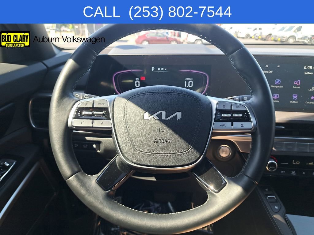 Used 2025 Kia Telluride AWD image 28