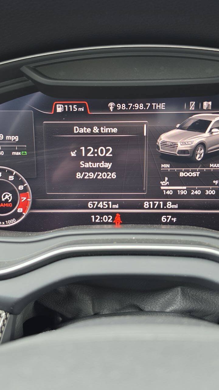 Used 2018 Audi SQ5 Premium Plus w/ Navigation Package AWD/4WD image 14