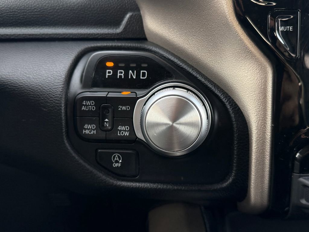 Used 2020 RAM 1500 Laramie image 31