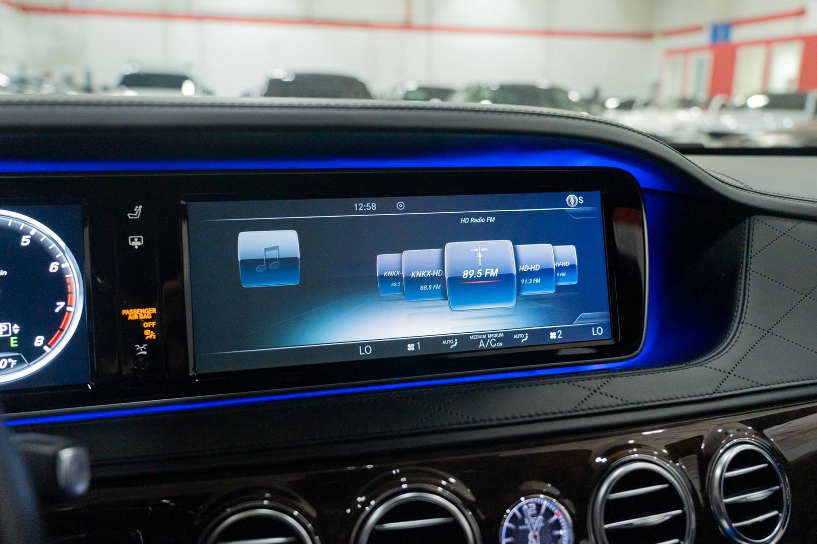 Used 2016 Mercedes-Benz Maybach S 600 image 58