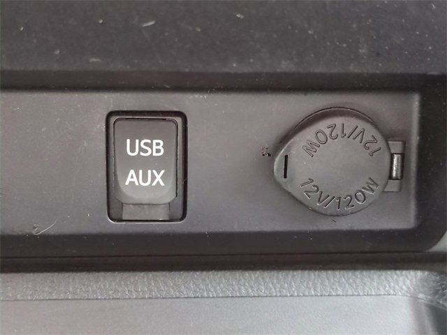 Used 2015 Toyota Tundra SR5 image 21