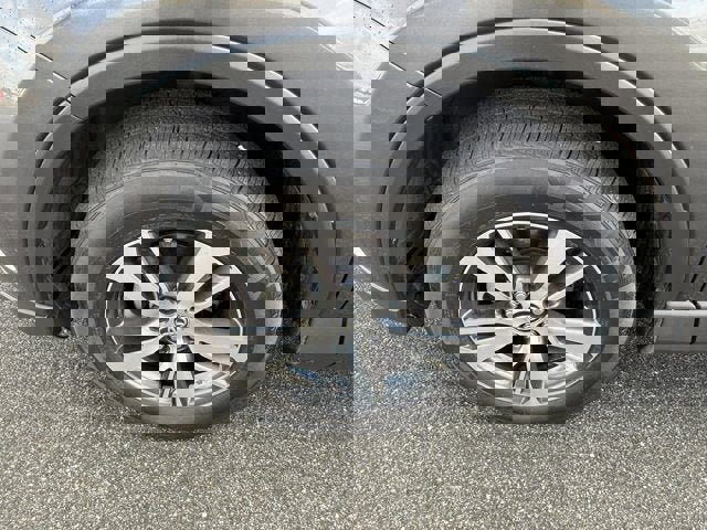 Used 2017 Toyota RAV4 XLE image 11