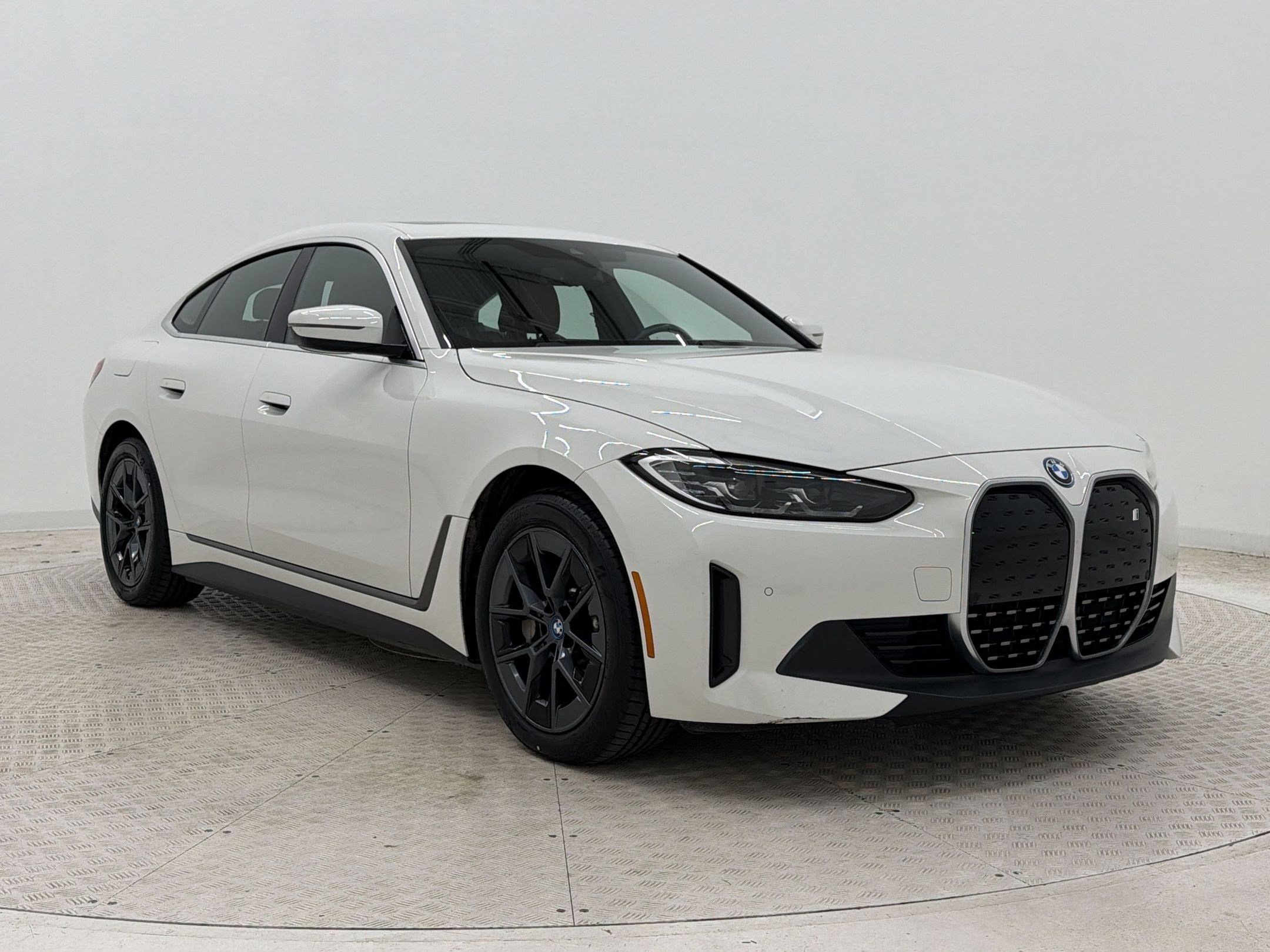 Certified 2023 BMW i4 eDrive35 w/ Premium Package RWD image 7