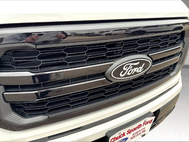 Used 2025 Ford F150 Lariat w/ Equipment Group 502A High AWD/4WD image 36