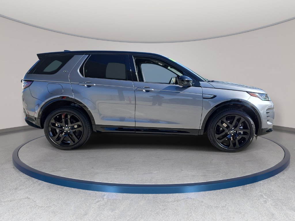Certified 2025 Land Rover Discovery Sport Dynamic SE AWD/4WD image 4