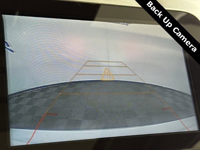 Used 2018 Chevrolet Malibu Premier w/ Premier Sun and Wheel Package image 7