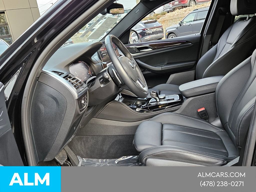 Used 2025 BMW X4 xDrive30i image 14