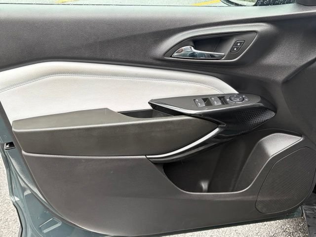 Used 2026 Chevrolet Trax LT w/ LT Convenience Package FWD image 12