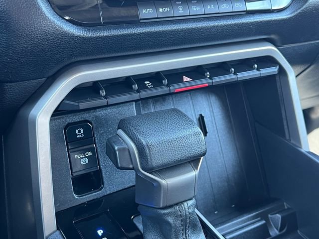 Used 2022 Toyota Tundra SR5 w/ SR5 Convenience Package image 27