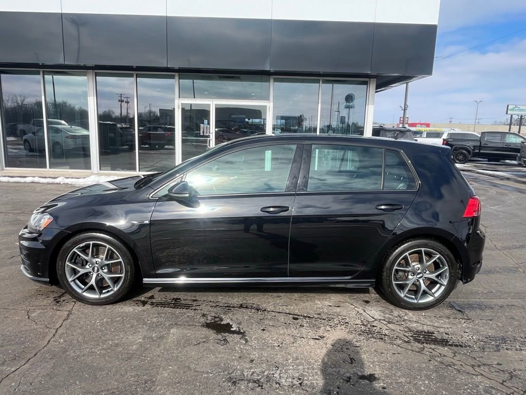 Used 2017 Volkswagen Golf R 4-Door image 2