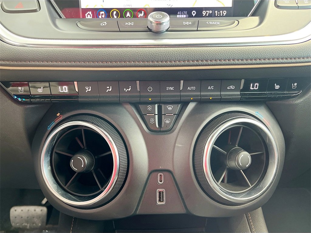 Used 2019 Chevrolet Blazer Premier image 16