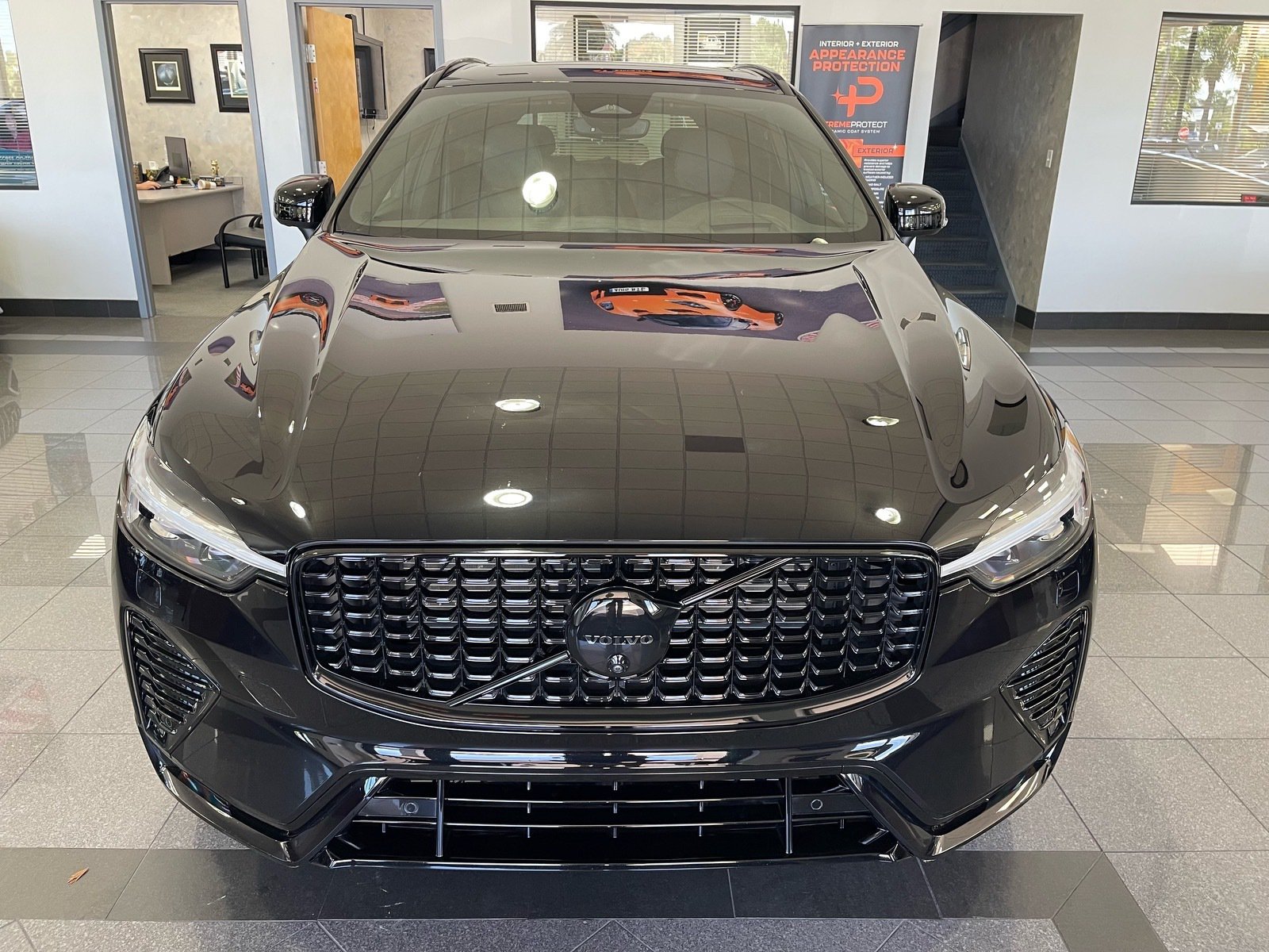 Used 2025 Volvo XC60 B5 Ultra w/ Climate Package AWD/4WD image 9