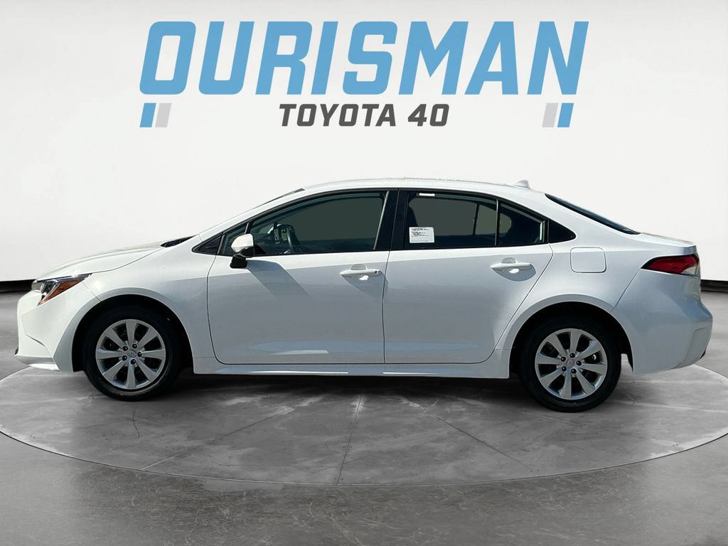New 2026 Toyota Corolla LE FWD image 4