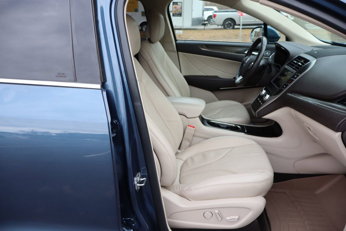 Used 2018 Lincoln MKC Reserve image 22