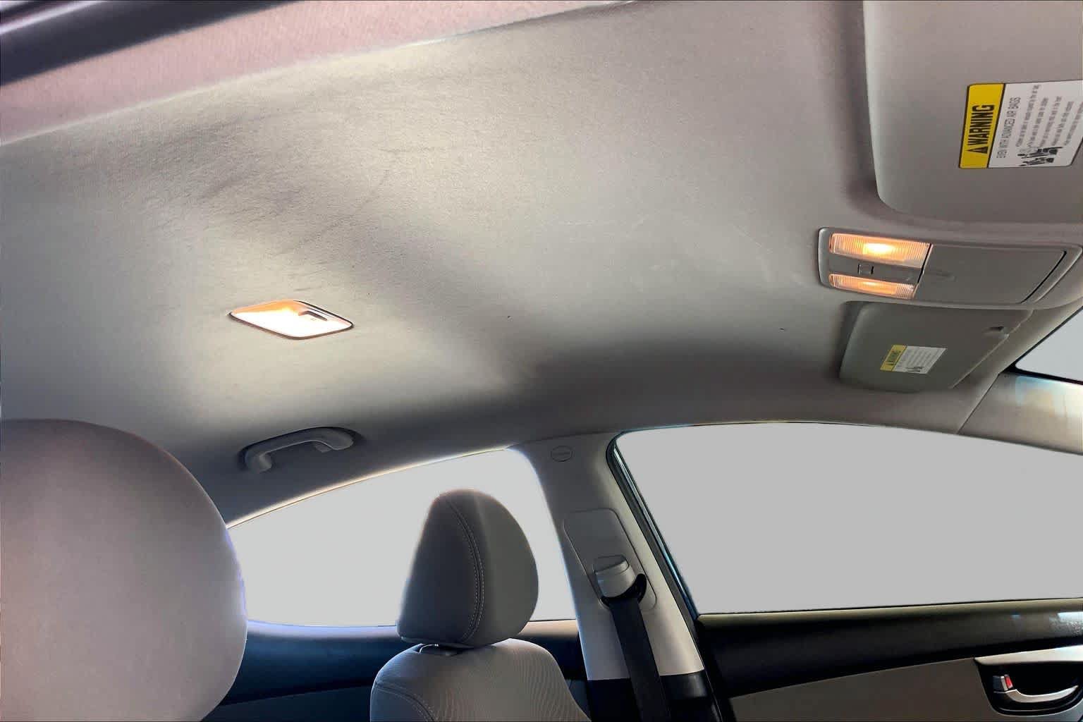 Used 2014 Hyundai Elantra SE FWD image 12