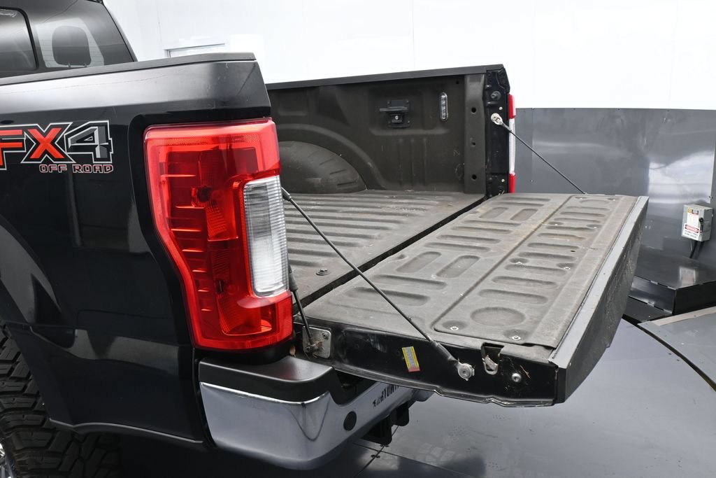 Used 2019 Ford F250 Lariat w/ Chrome Package AWD/4WD image 37