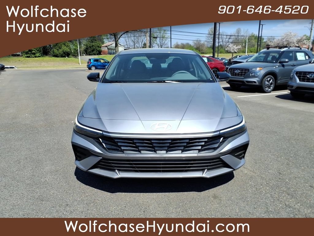 New 2026 Hyundai Elantra Sport FWD image 8
