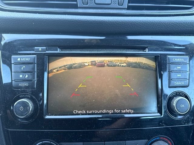 Used 2020 Nissan Rogue S FWD image 11
