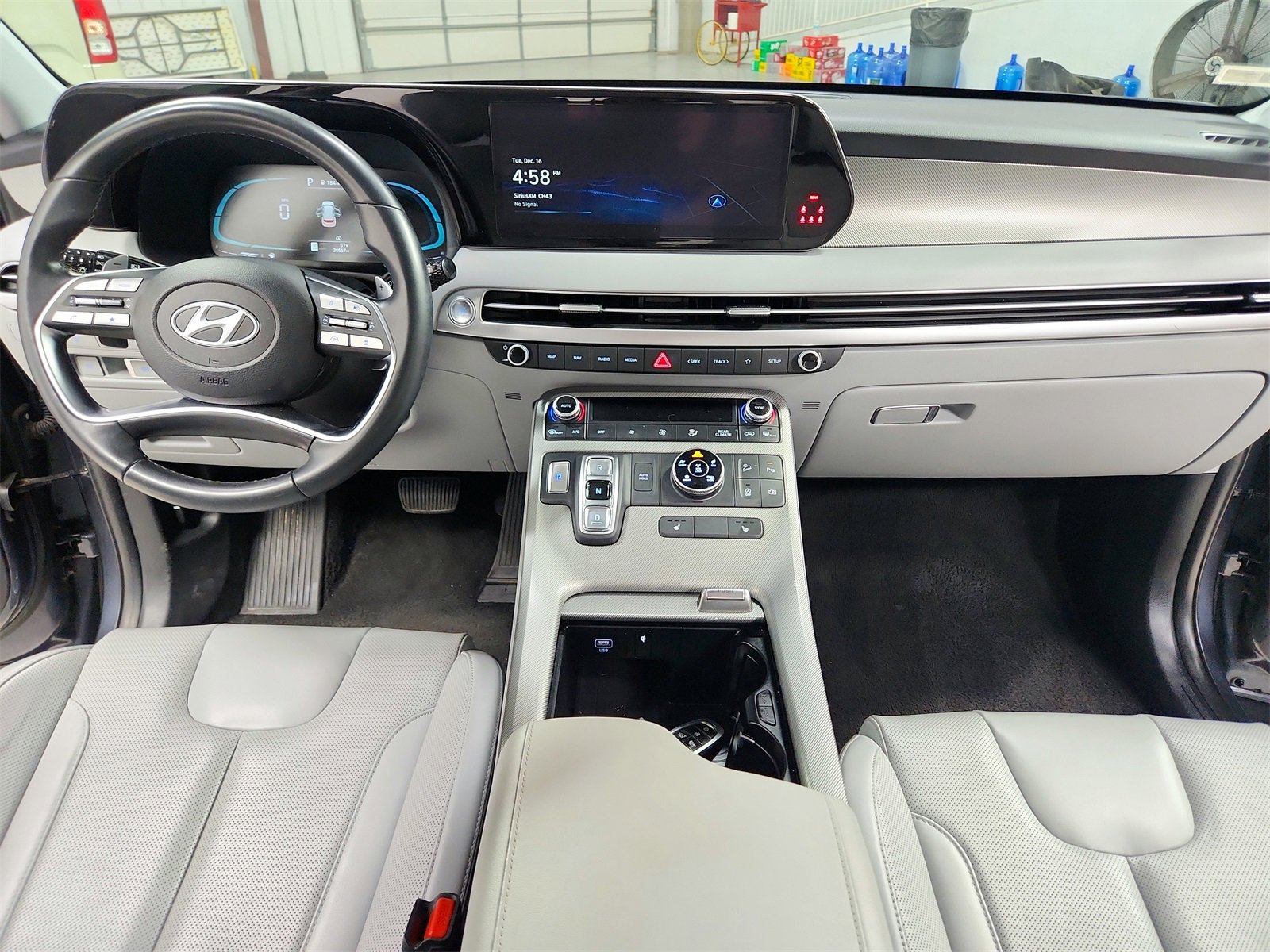 Used 2024 Hyundai Palisade SEL image 25