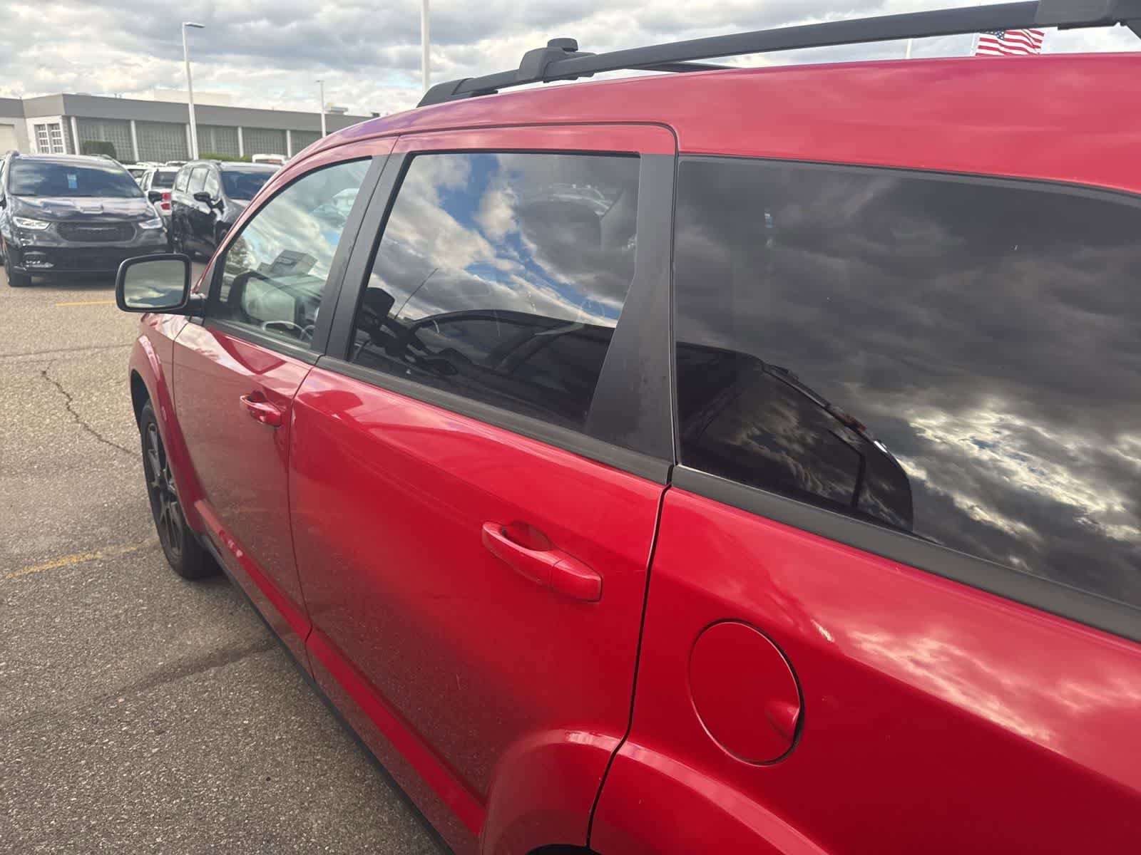 Used 2015 Dodge Journey SXT w/ Blacktop Package FWD image 13