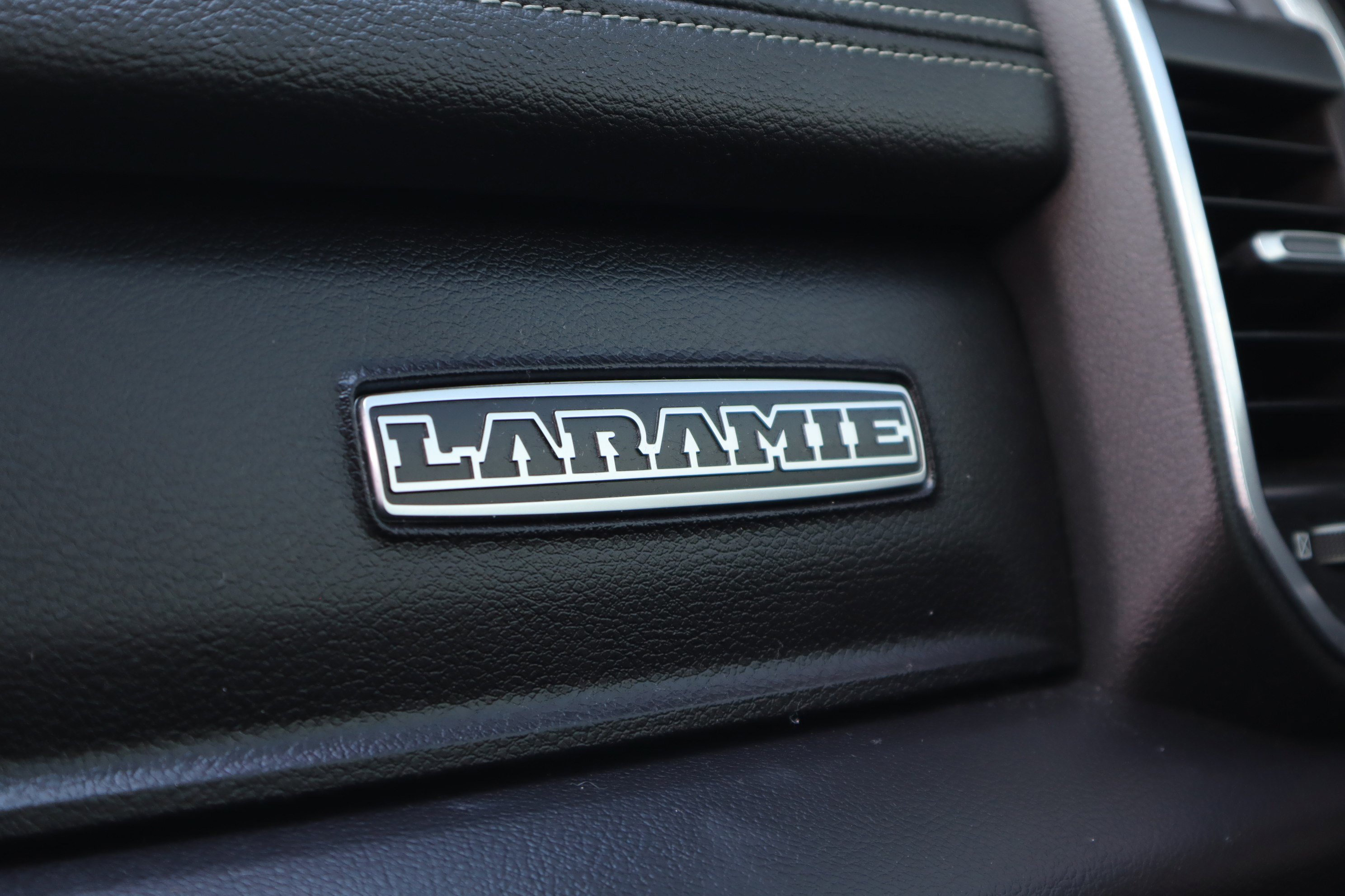 Used 2024 RAM 2500 Laramie w/ Night Edition image 24