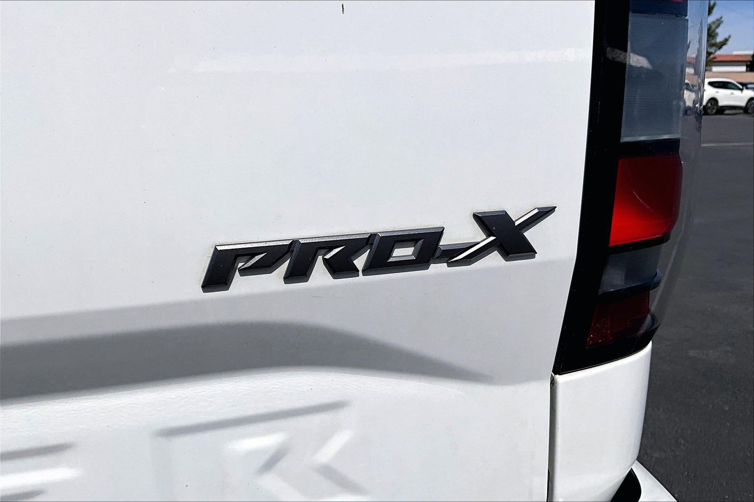 Used 2022 Nissan Frontier Pro-X RWD image 31