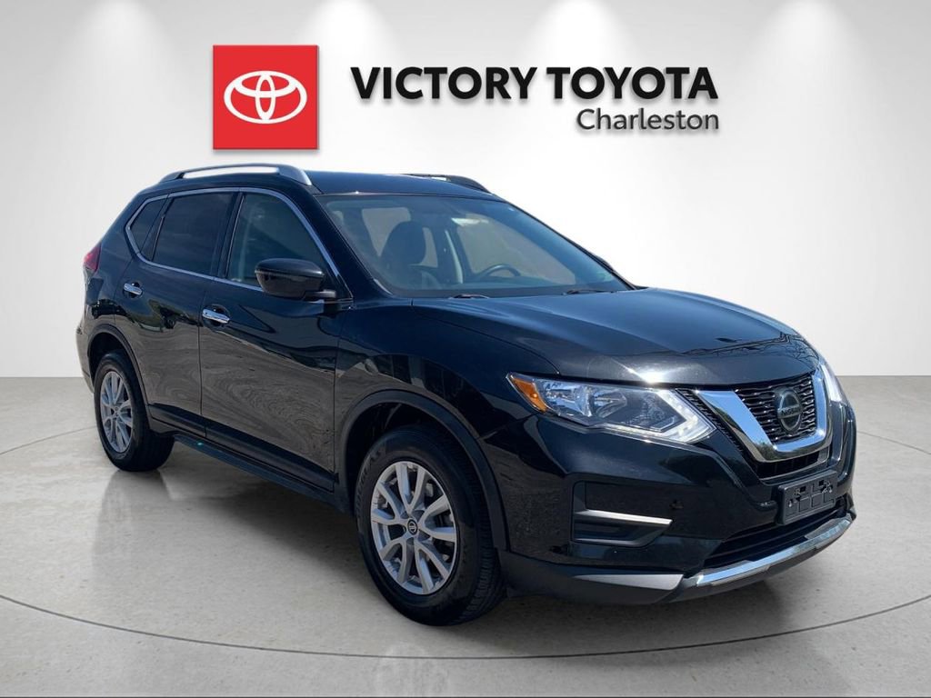 Used 2018 Nissan Rogue SV image 5