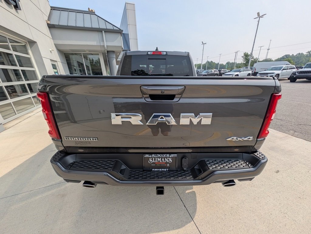 New 2026 RAM 1500 4x4 Crew Cab image 10