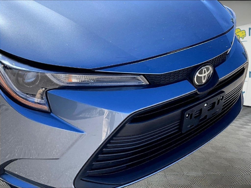 Used 2024 Toyota Corolla LE FWD image 32
