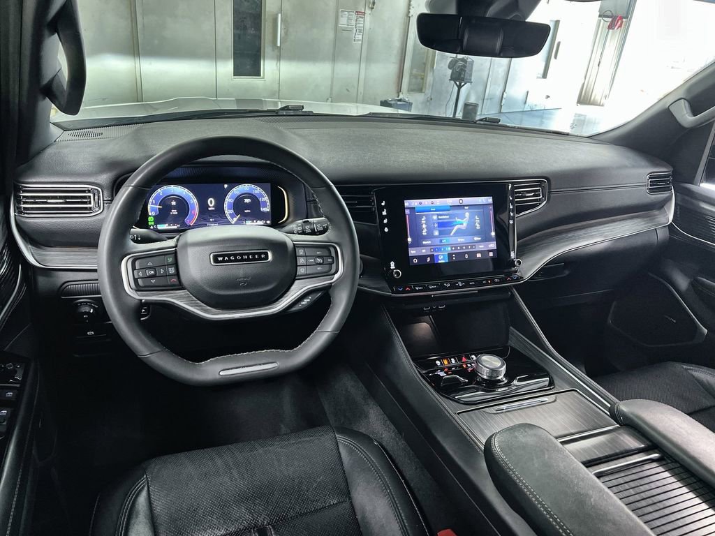 Used 2024 Jeep Wagoneer Series II w/ Flexible Seating Group AWD/4WD image 20