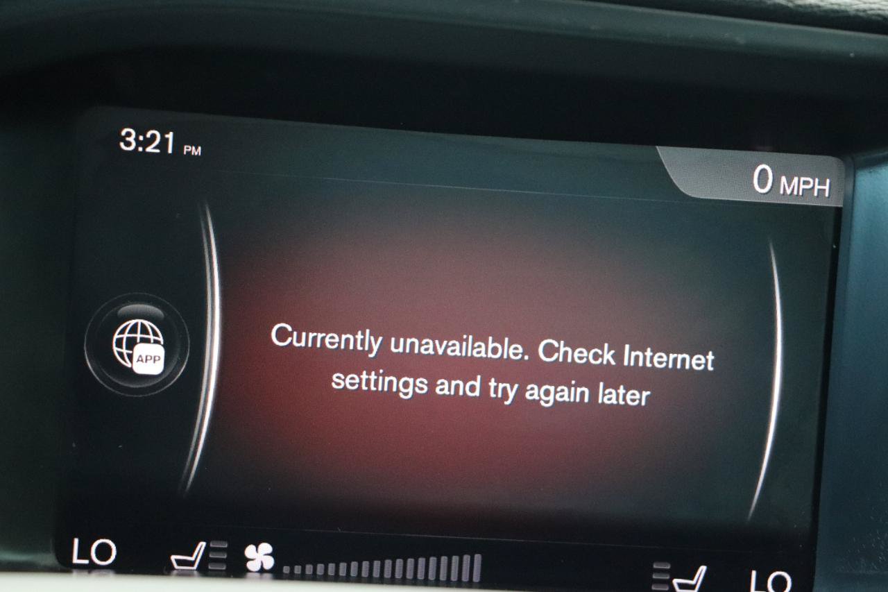 Used 2018 Volvo V60 T5 Cross Country w/ Convenience Package AWD/4WD image 28