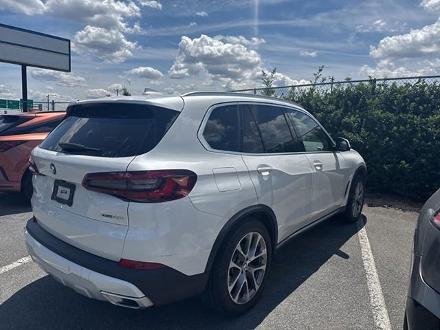 Certified 2023 BMW X5 xDrive40i AWD/4WD image 5