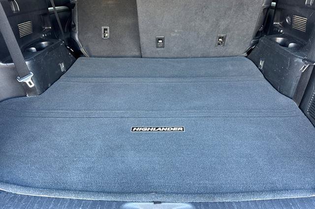 Used 2015 Toyota Highlander XLE FWD image 17
