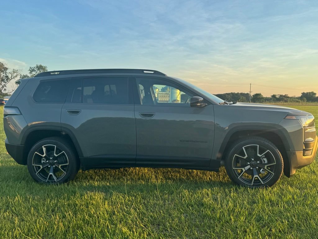 New 2026 Jeep Cherokee Overland AWD/4WD image 33