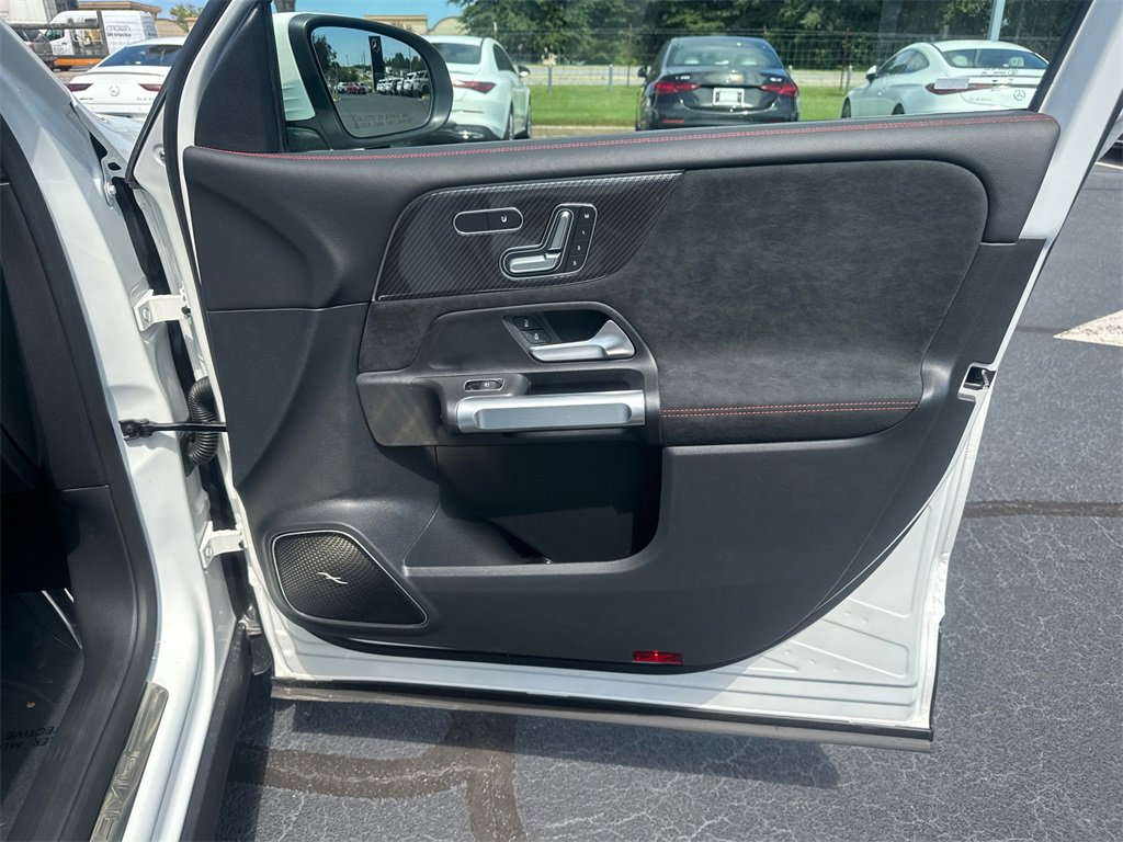 New 2026 Mercedes-Benz GLB 35 AMG 4MATIC image 16