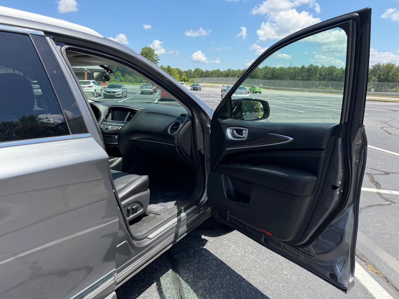 Used 2018 INFINITI QX60 Luxe w/ Premium Package AWD/4WD image 16