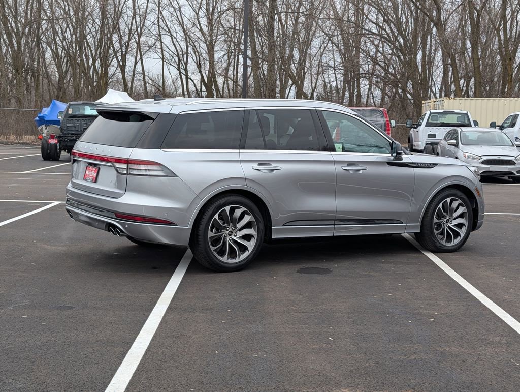 Used 2021 Lincoln Aviator Grand Touring w/ Equipment Group 302A image 5