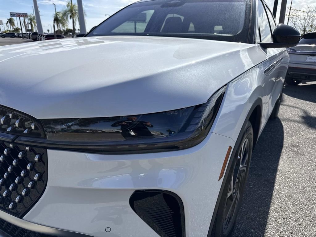 New 2026 Lincoln Nautilus Premier w/ Equipment Group 102A image 9