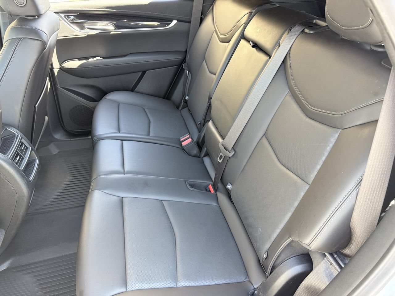 Certified 2023 Cadillac XT5 Premium Luxury w/ Technology Package AWD/4WD image 18