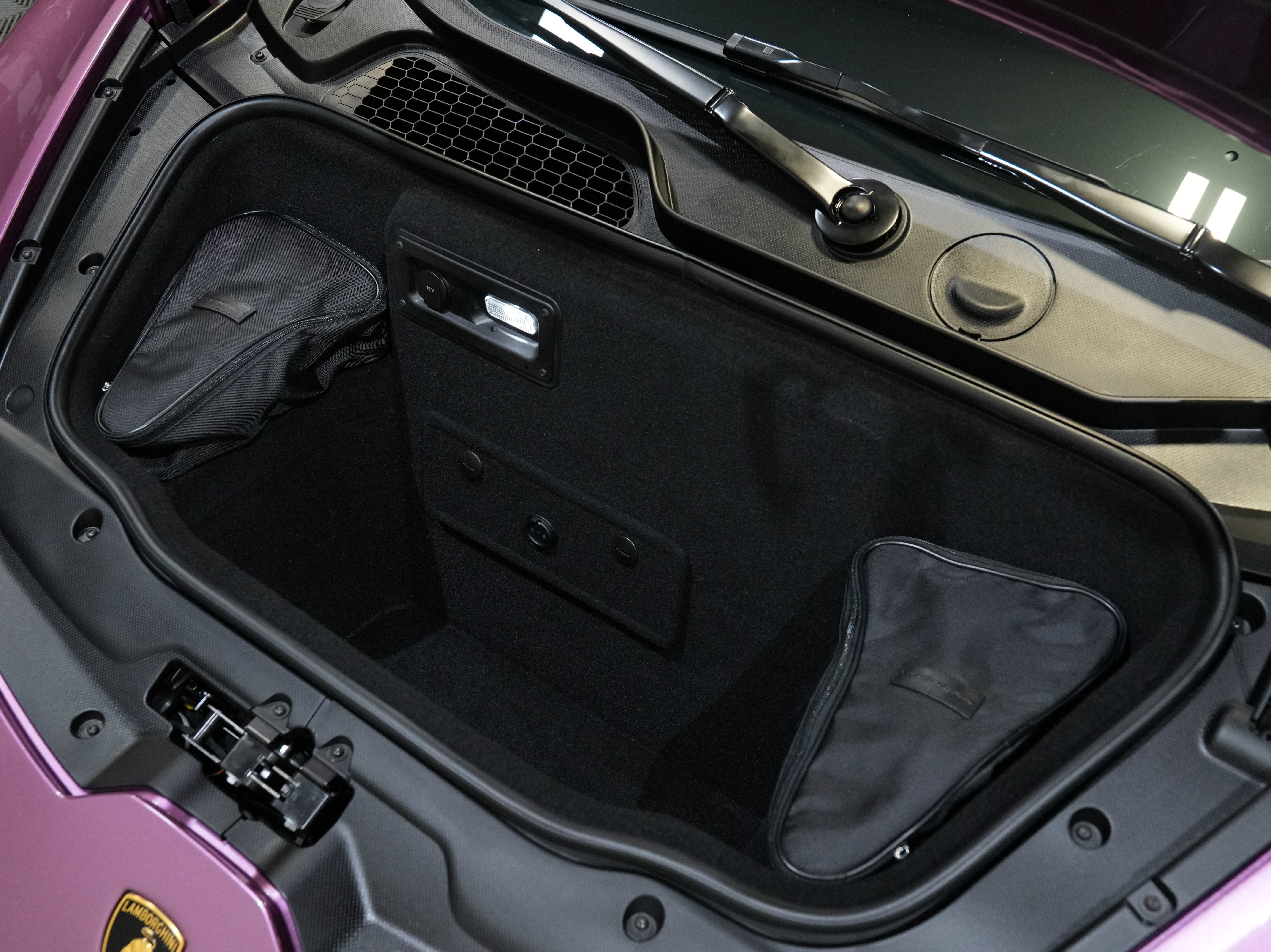 Used 2024 Lamborghini Huracan EVO image 64