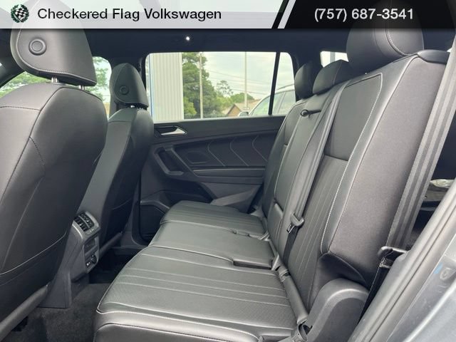 Used 2023 Volkswagen Tiguan SE R-Line FWD image 26