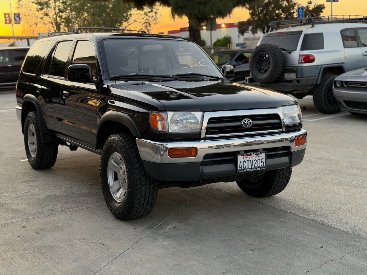 Used 1998 Toyota 4Runner SR5 image 4