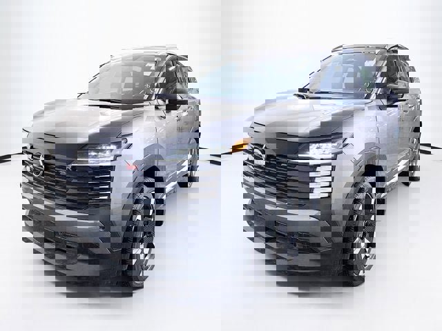 New 2025 Nissan Kicks SR