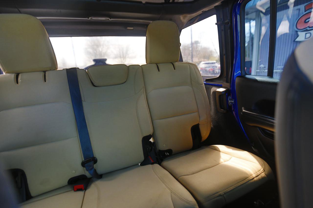 Used 2018 Jeep Wrangler Unlimited Sport image 13