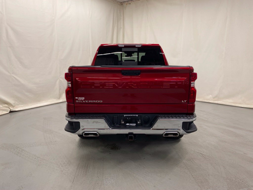 Used 2024 Chevrolet Silverado 1500 LT AWD/4WD image 7
