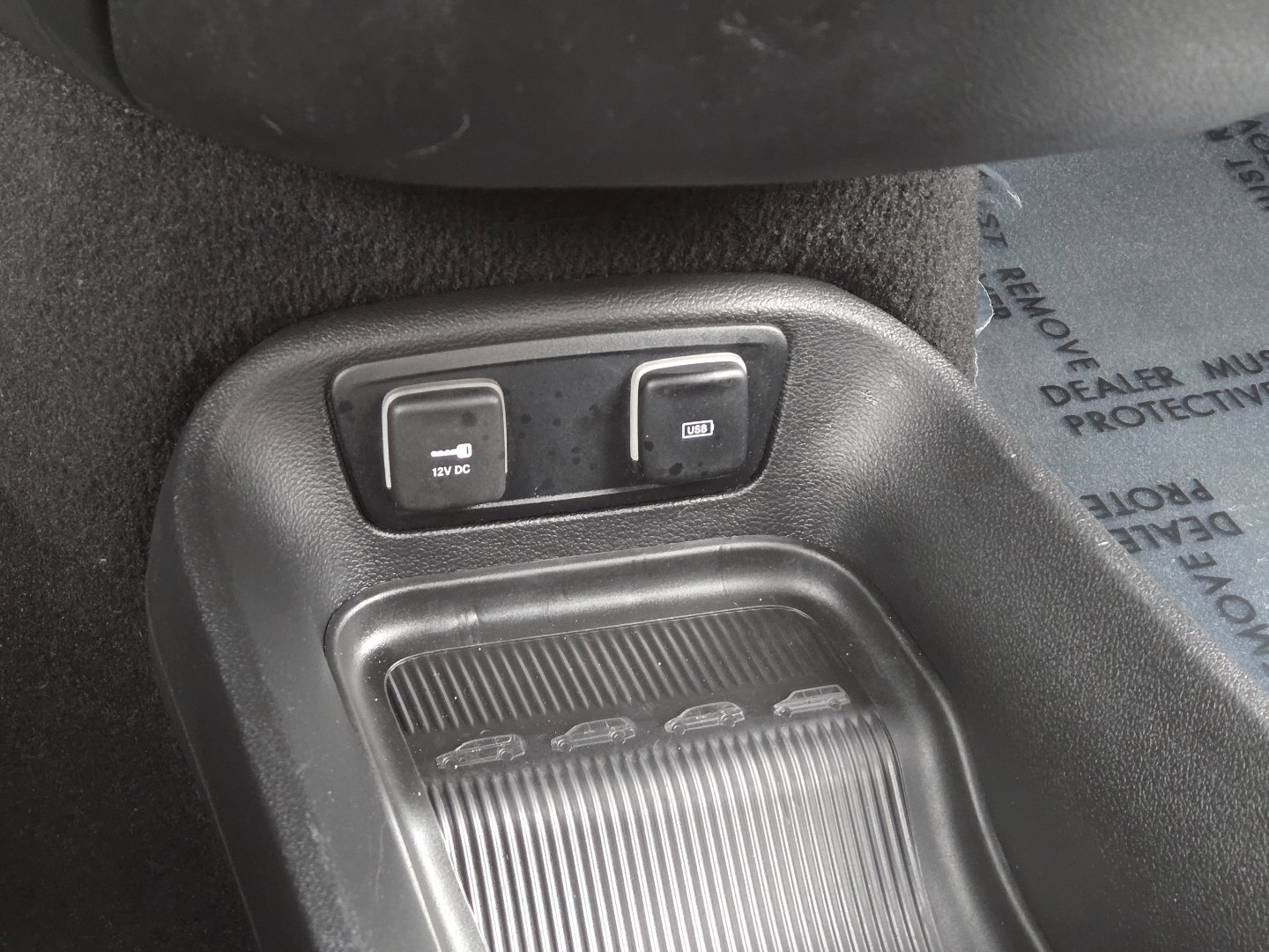 Used 2020 Chrysler Pacifica Touring-L w/ S Appearance Package FWD image 7