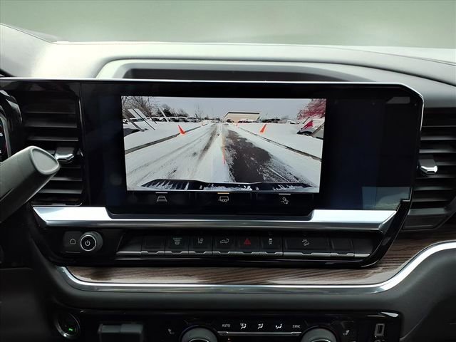 Used 2024 Chevrolet Silverado 2500 LT image 25